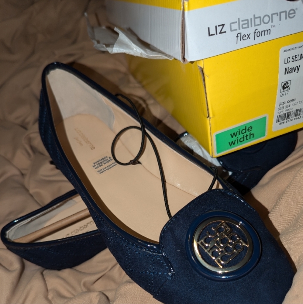 Liz Claiborne Navy Flex Form Loafers